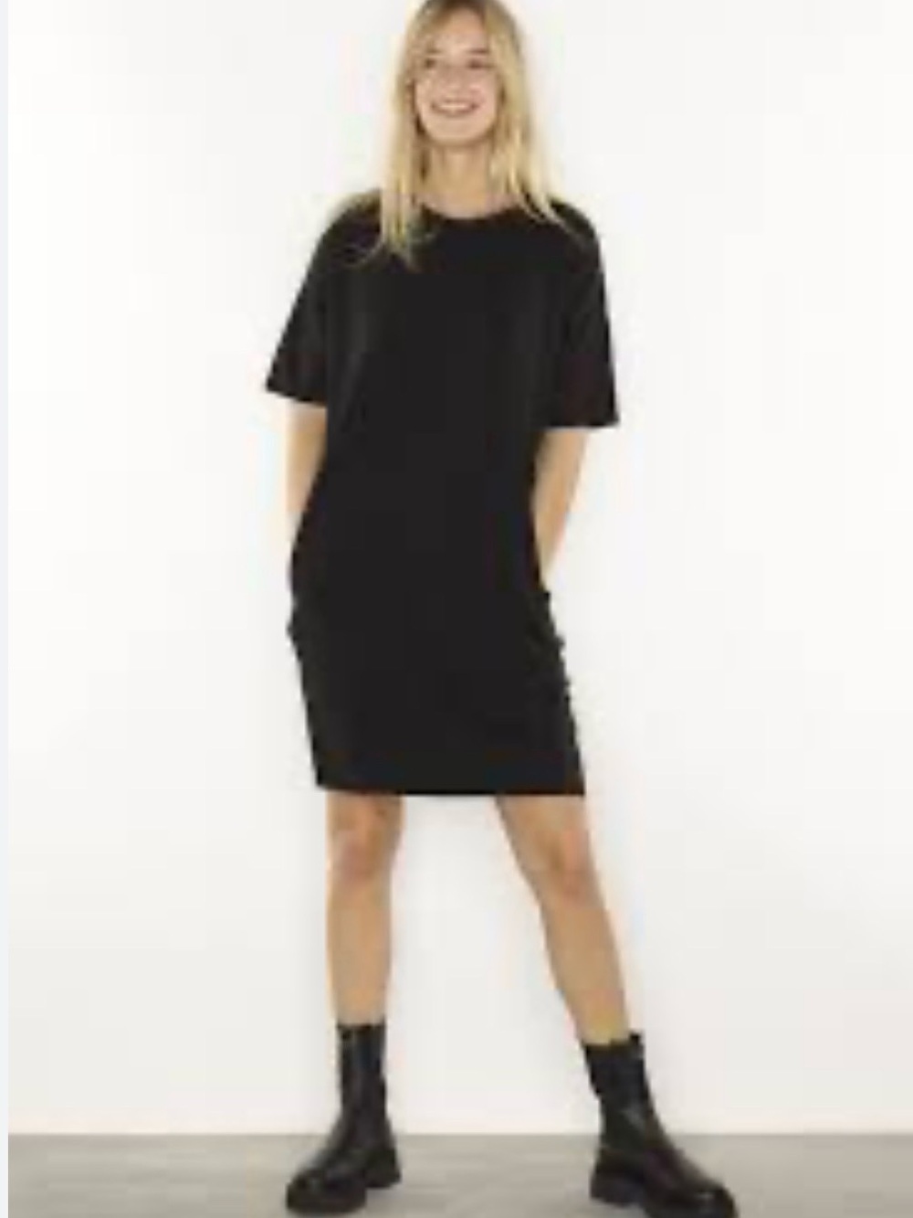 Minimum Black Mini T-Shirt Dress